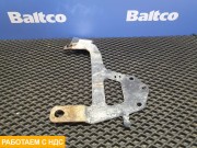 Кронштейн брызговика правый