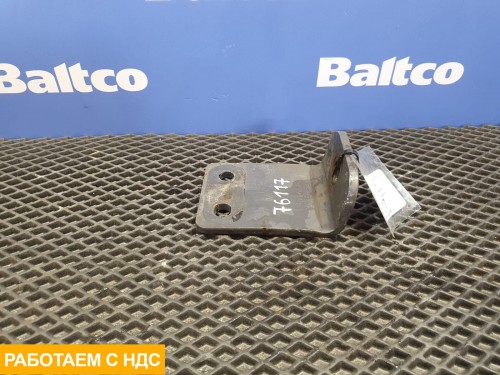 Кронштейн подрамника кузова