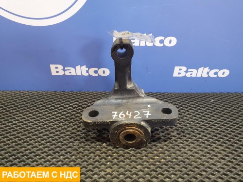 Кронштейн передней рессоры левый