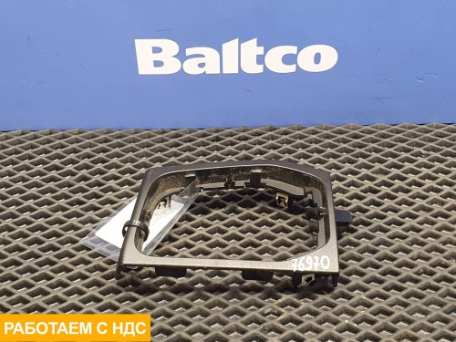 Накладка панели приборов правая